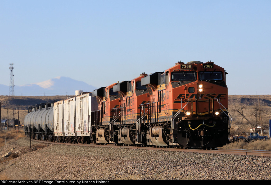 BNSF 7369